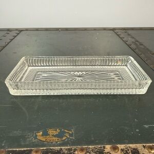 Vintage  PRESSED GLASS CLEAR CANDY DISH Butter Relish  Nut, Starburst Rectangle